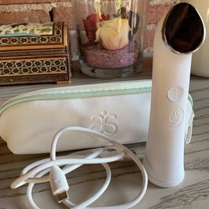 Arbonne Intelligence Genius Ultra